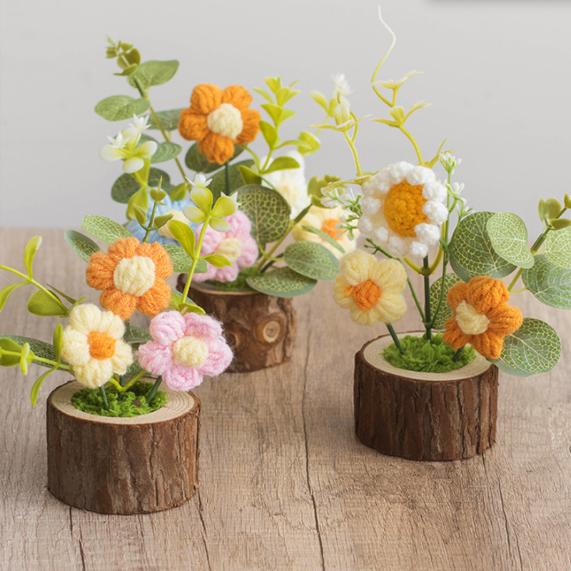 Gardening Tools Cute - かわいい手編みの花の鉢植え1個、卒業祝いの手作りギフト、手織りの鉢植え植物、車やテーブル、家の装飾アイテム